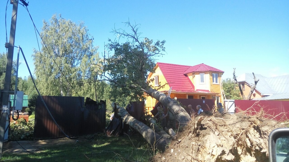 Последствия урагана 07.08,2016 (д.Анциферово)
